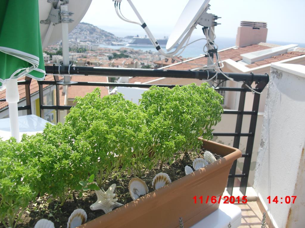 Gaby Apartment คูซาดาซี ห้อง รูปภาพ