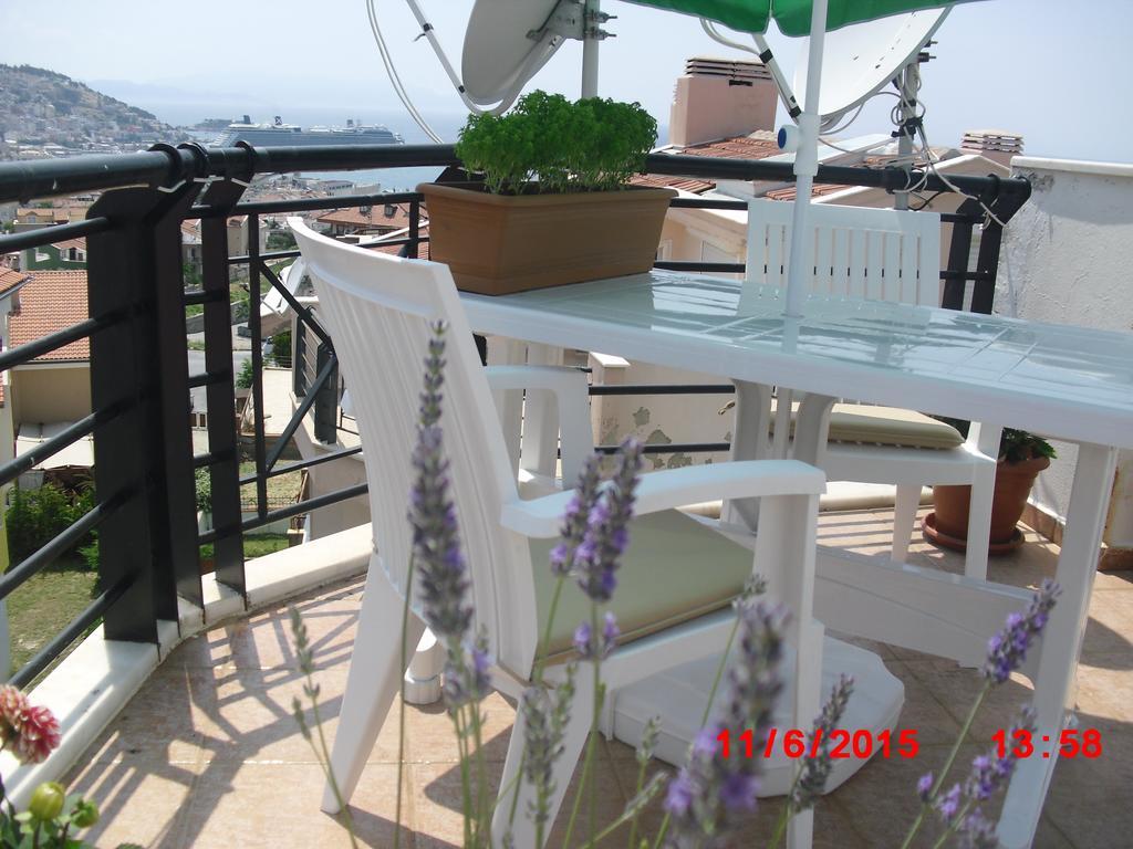 Gaby Apartment คูซาดาซี ห้อง รูปภาพ