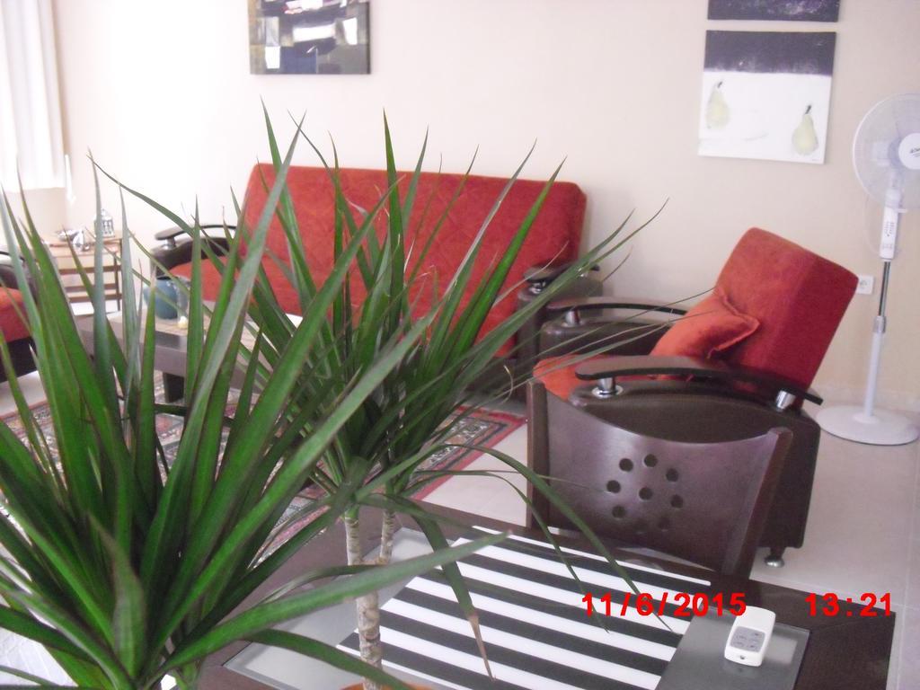 Gaby Apartment คูซาดาซี ห้อง รูปภาพ