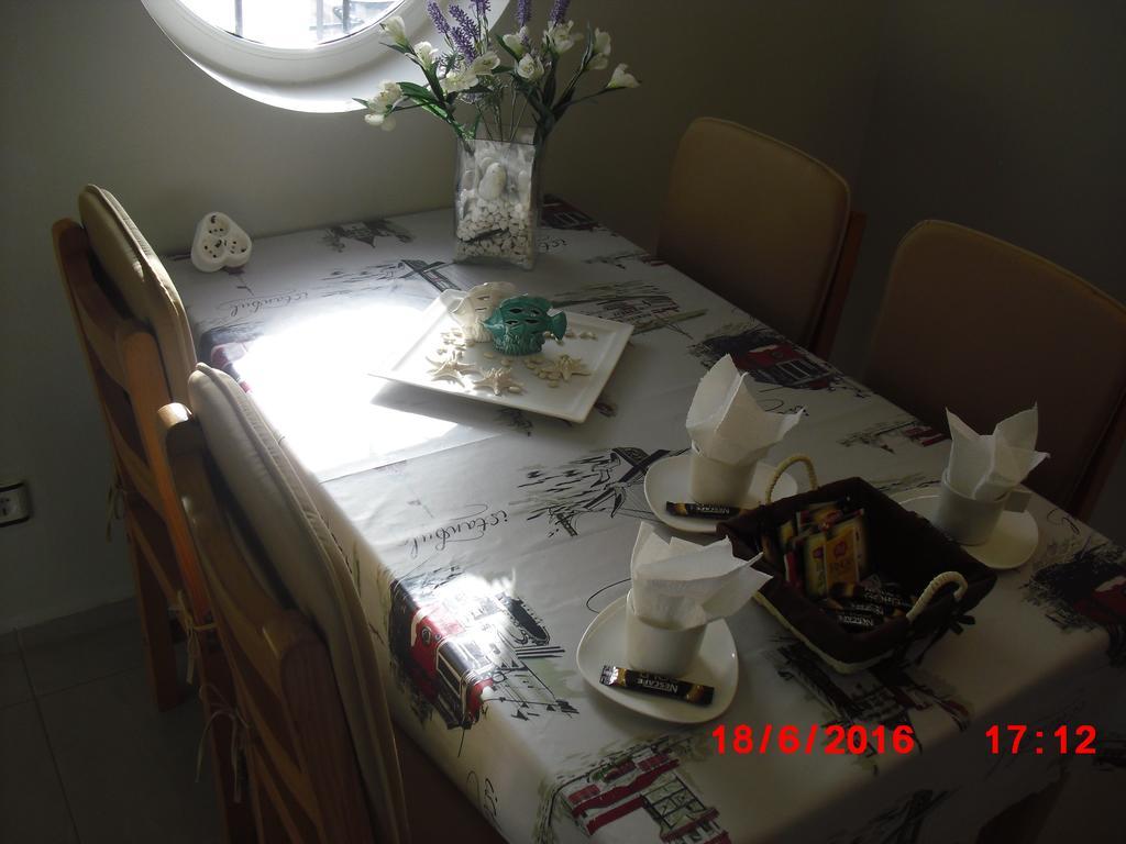 Gaby Apartment คูซาดาซี ภายนอก รูปภาพ