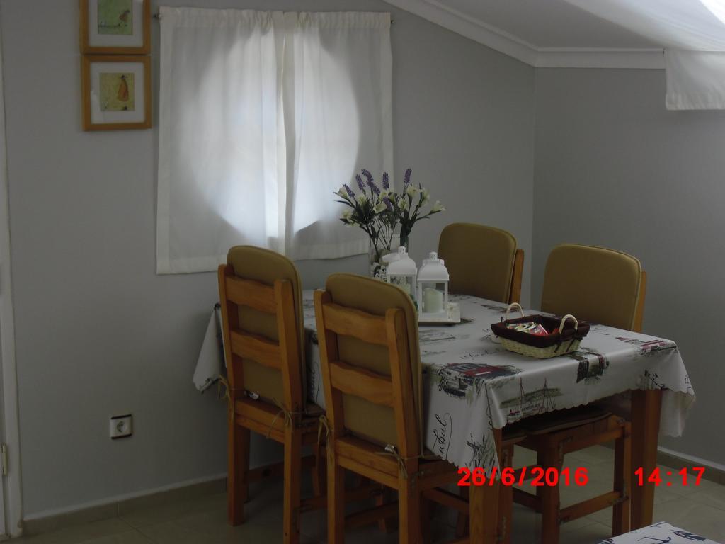 Gaby Apartment คูซาดาซี ภายนอก รูปภาพ