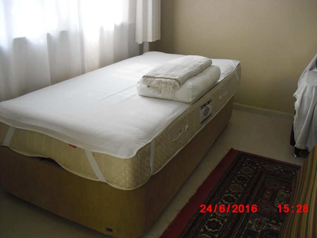Gaby Apartment คูซาดาซี ภายนอก รูปภาพ