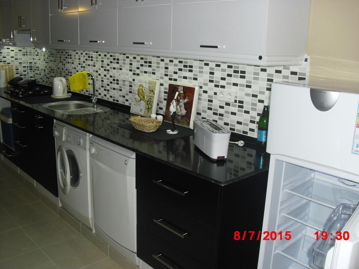 Gaby Apartment คูซาดาซี ภายนอก รูปภาพ